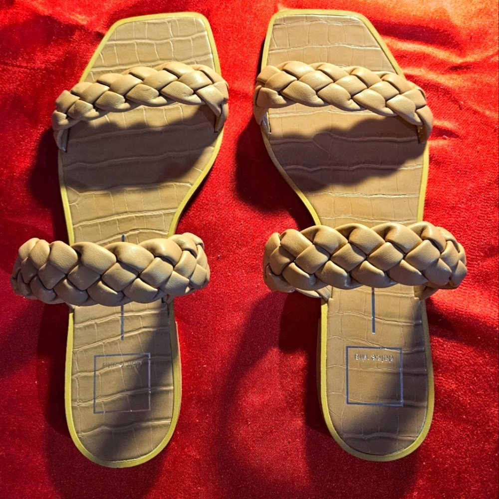 Dolce Vita Nude Beige Flat Braided Sandals size 9.5
